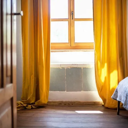 Authentic 2 Bdr In Artistic Old Town * Vilna
